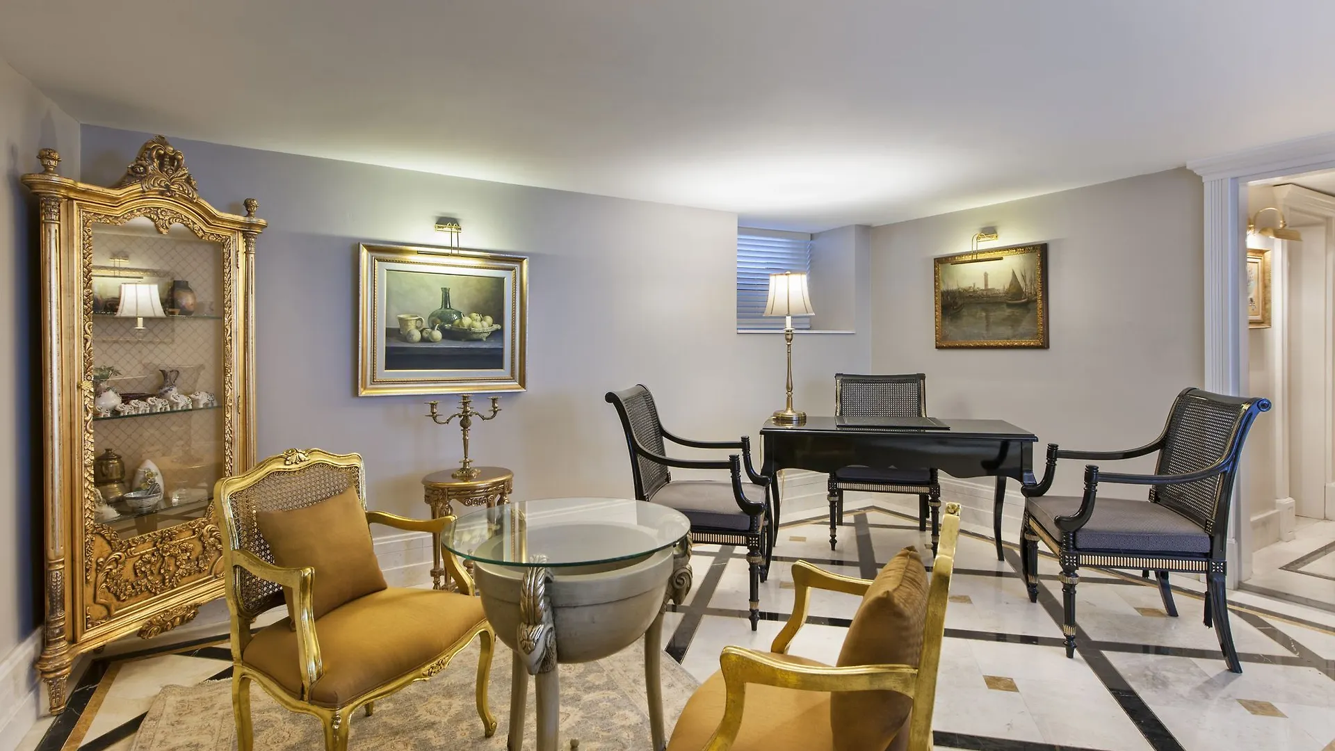 1890 Suites Hotel Κωνσταντινούπολη 5*,